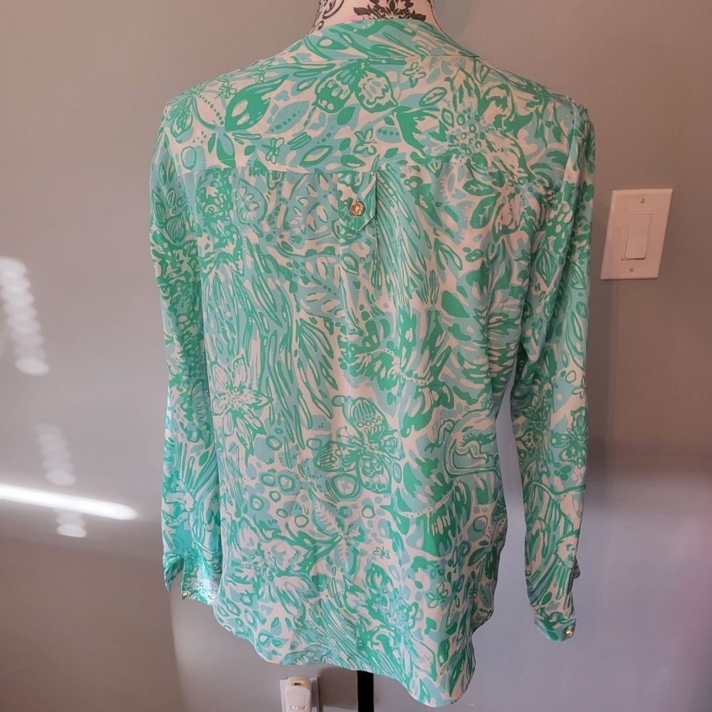 Lilly Pulitzer Silk Lizard Print Blouse Green Top Size M - Picture 3 of 4